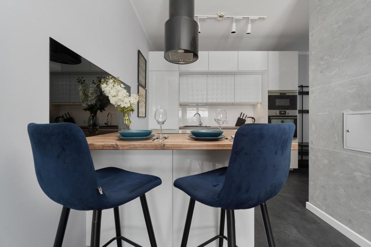 Stylish Kosciuszki Apartaments Near The Market Square With Free Garage Wroclaw By Noclegi Renters Εξωτερικό φωτογραφία