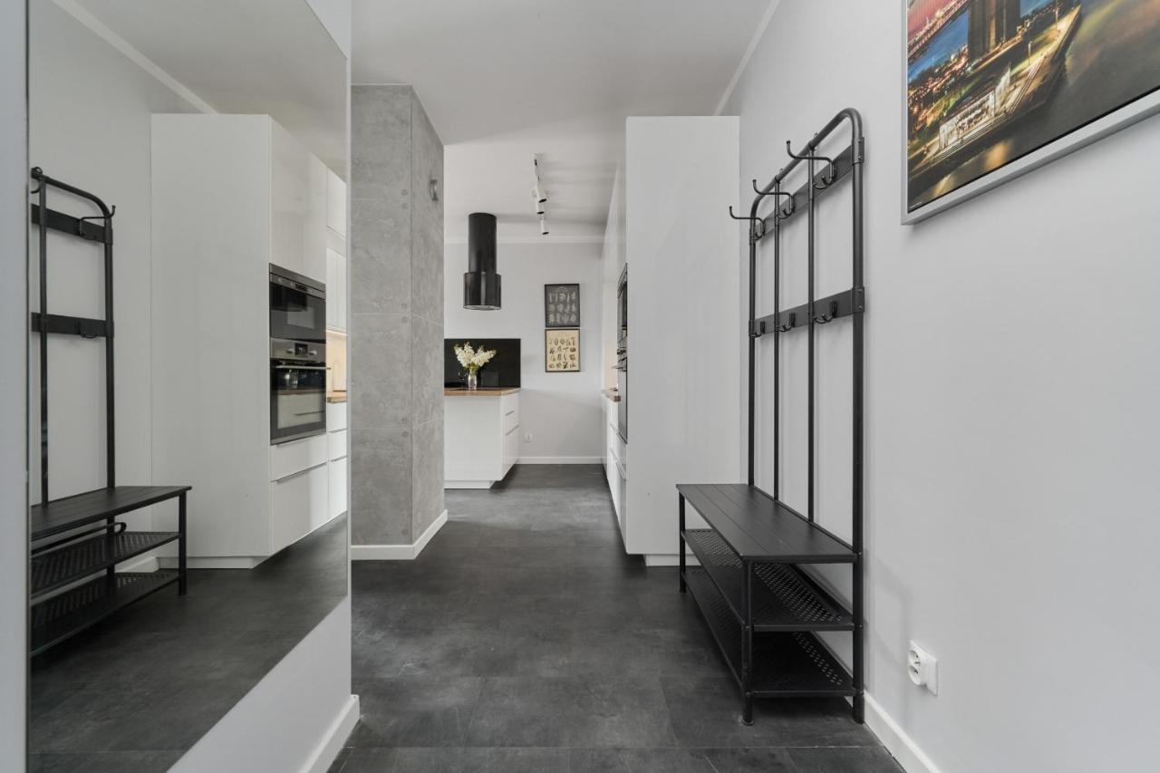 Stylish Kosciuszki Apartaments Near The Market Square With Free Garage Wroclaw By Noclegi Renters Εξωτερικό φωτογραφία